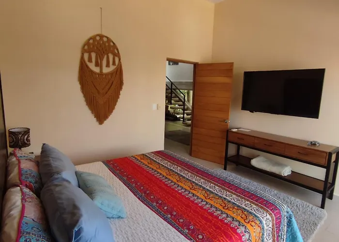 Сasa de vacaciones Casa Joya Luxury 3 Bedroom Home With Private Rooftop Plunge Pool And Mangrove View *